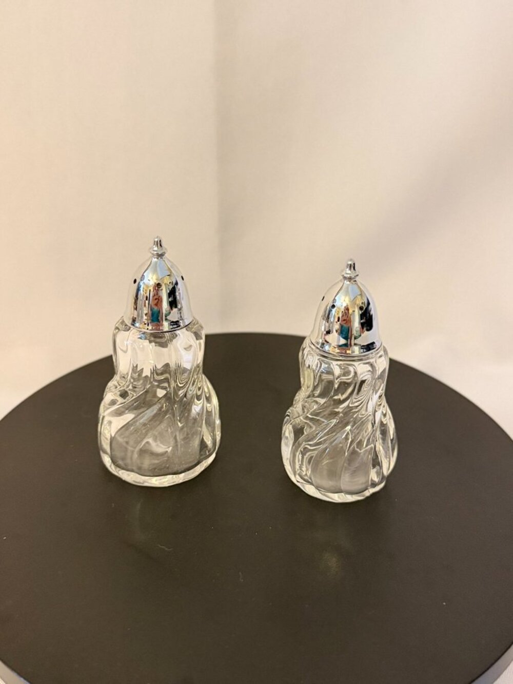 Clear Swirl Glass Salt & Pepper Vintage Shakers Chrome Tops Mid Century Kitchen